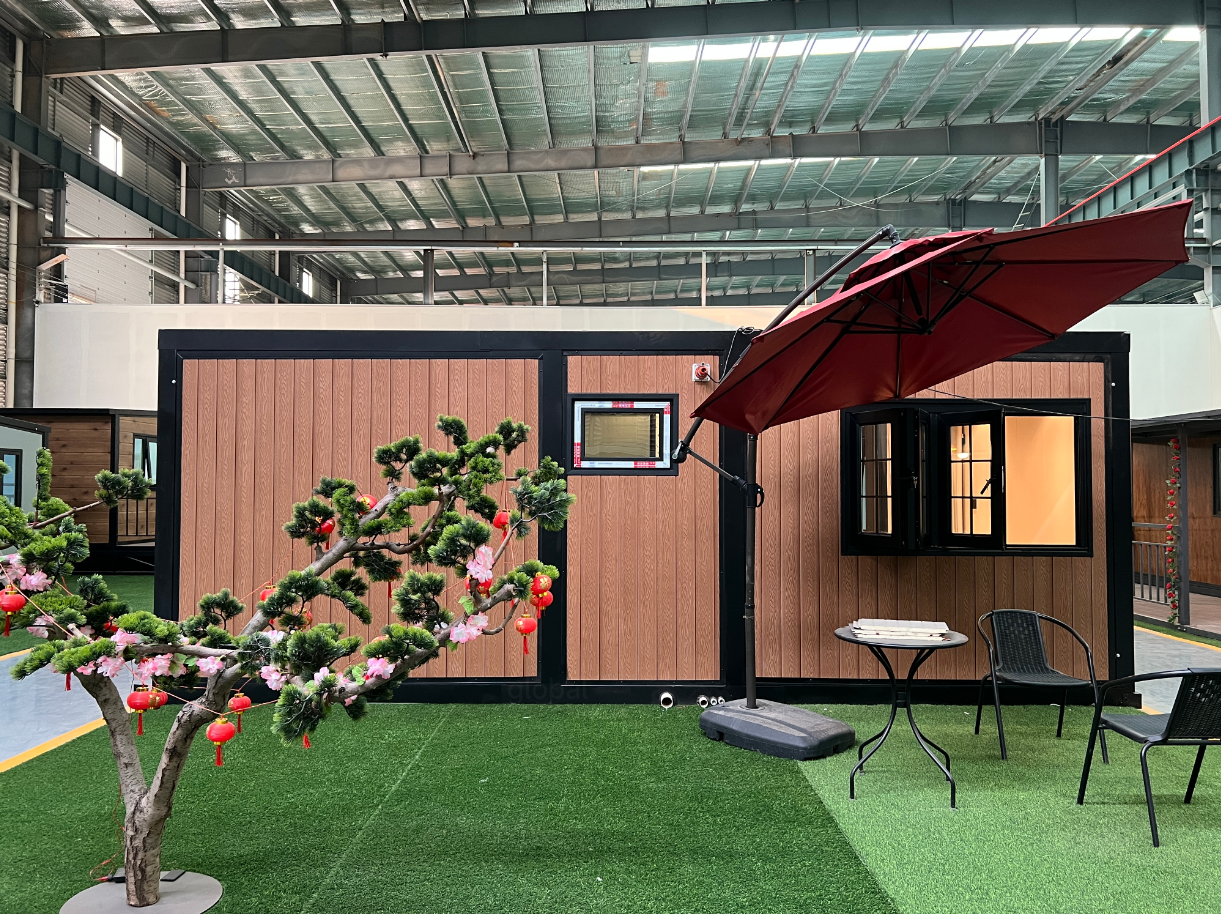 Westmere Series | Glass-Front Expandable Prefab Home